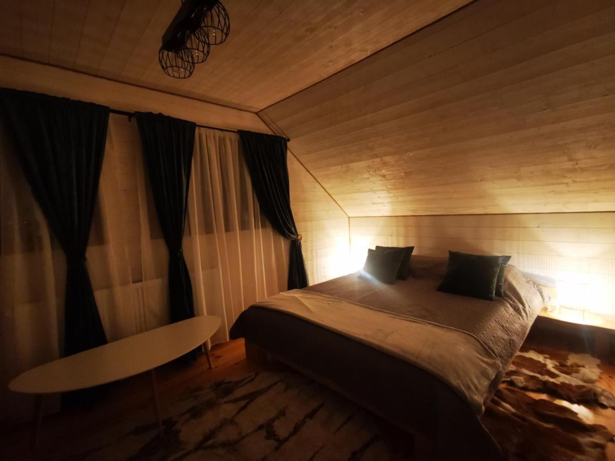 Bear'S Lair Chalet โปรุมบาคู เด ซุซ ภายนอก รูปภาพ