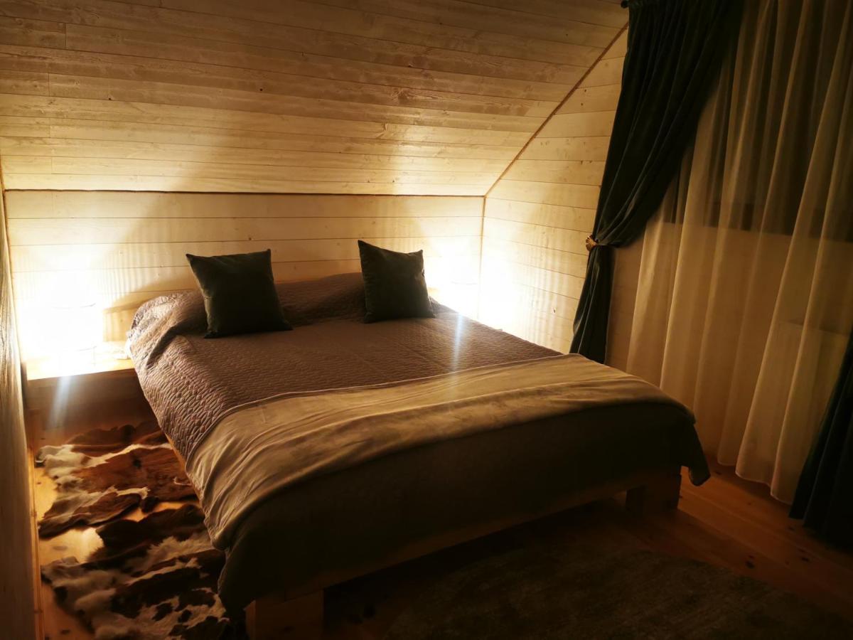 Bear'S Lair Chalet โปรุมบาคู เด ซุซ ภายนอก รูปภาพ