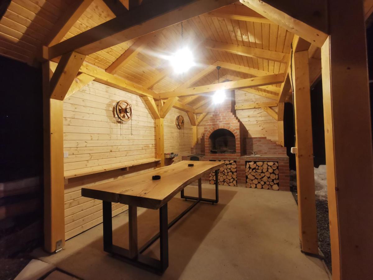 Bear'S Lair Chalet โปรุมบาคู เด ซุซ ภายนอก รูปภาพ