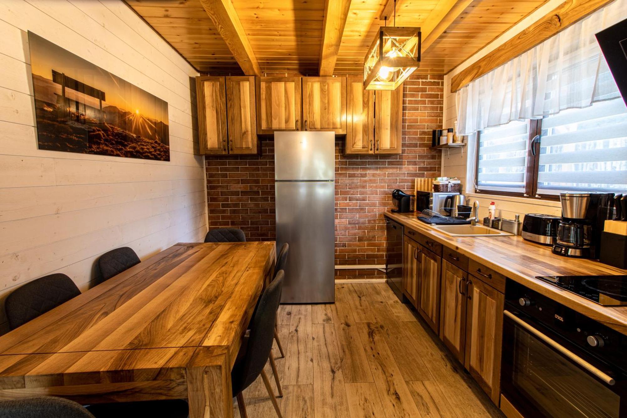 Bear'S Lair Chalet โปรุมบาคู เด ซุซ ภายนอก รูปภาพ