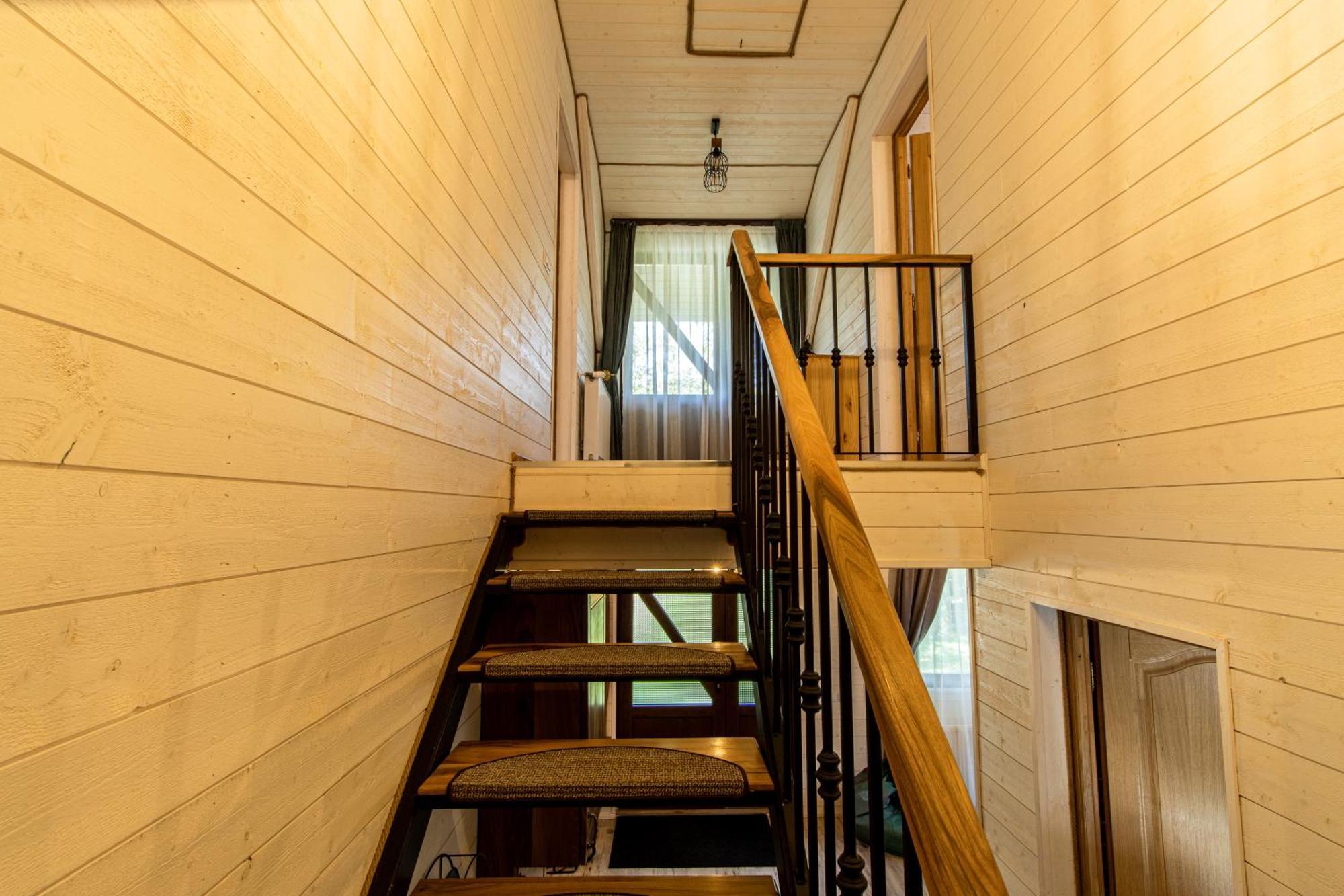Bear'S Lair Chalet โปรุมบาคู เด ซุซ ภายนอก รูปภาพ