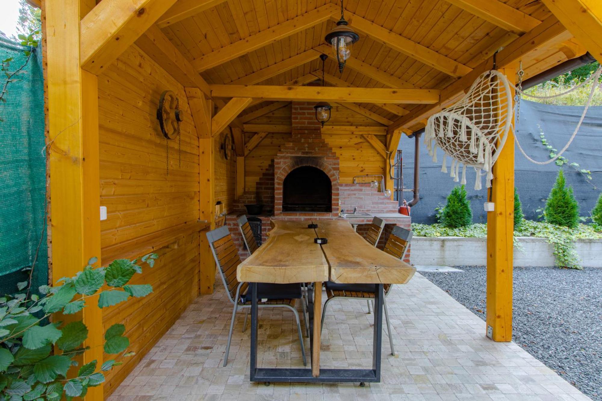 Bear'S Lair Chalet โปรุมบาคู เด ซุซ ภายนอก รูปภาพ