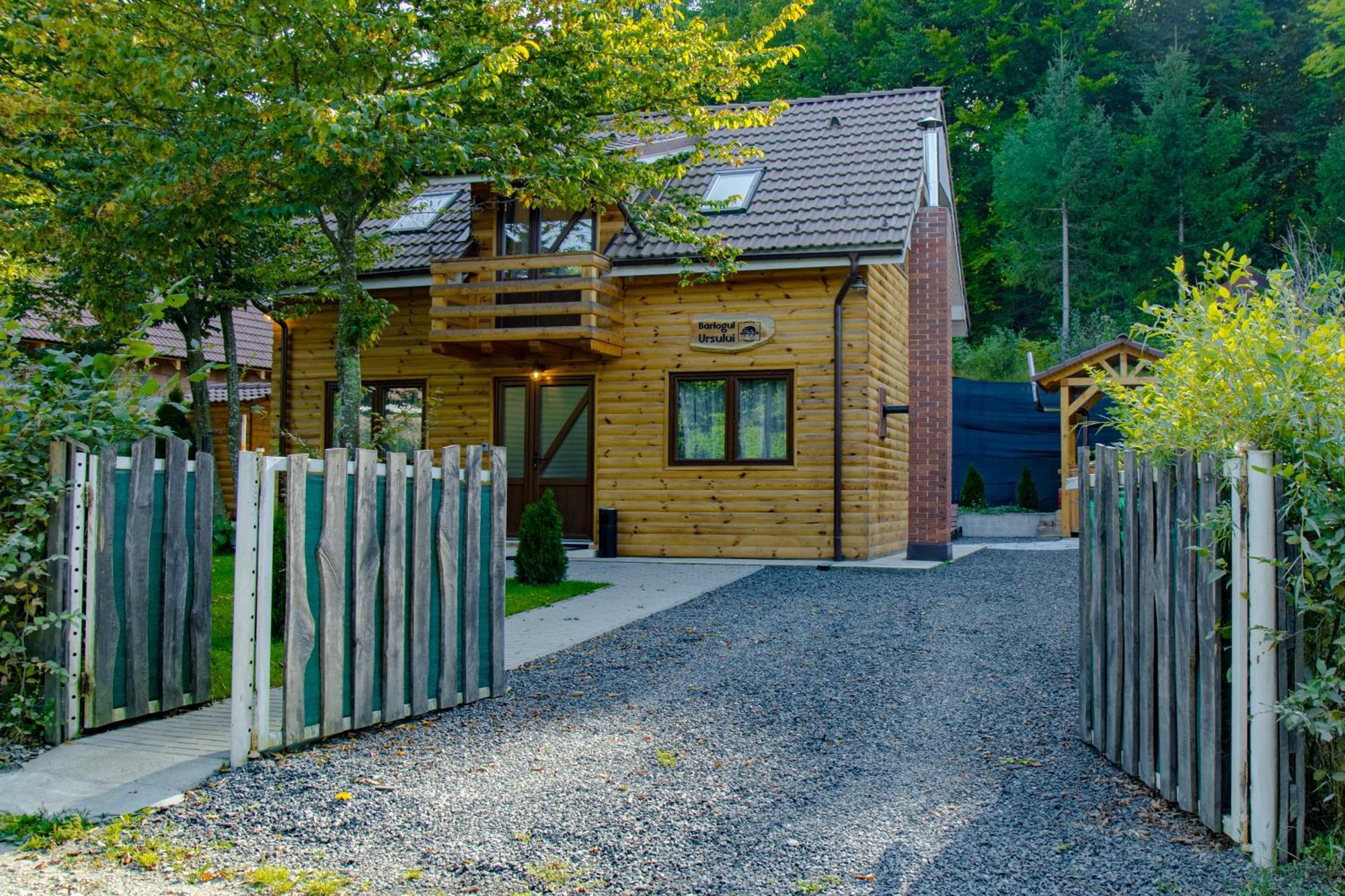 Bear'S Lair Chalet โปรุมบาคู เด ซุซ ภายนอก รูปภาพ